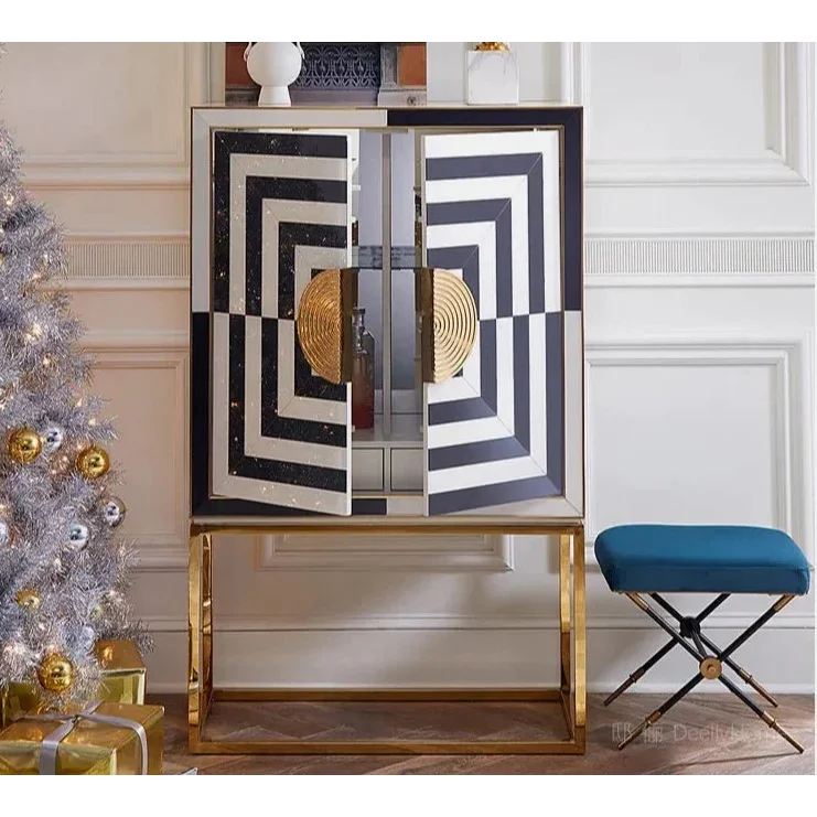 Black and White Geometric Furniture | Eclectic Interior Design