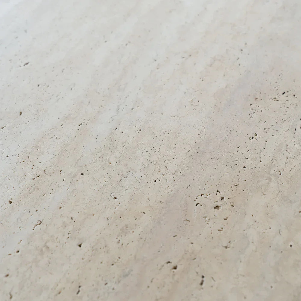 Travertine Round Dining Table – Modern Luxury with Fluted Base for Elegant Interiors