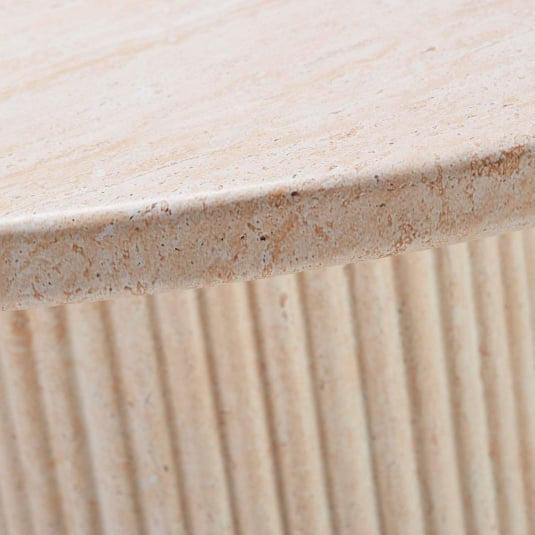 Travertine Round Dining Table – Modern Luxury with Fluted Base for Elegant Interiors