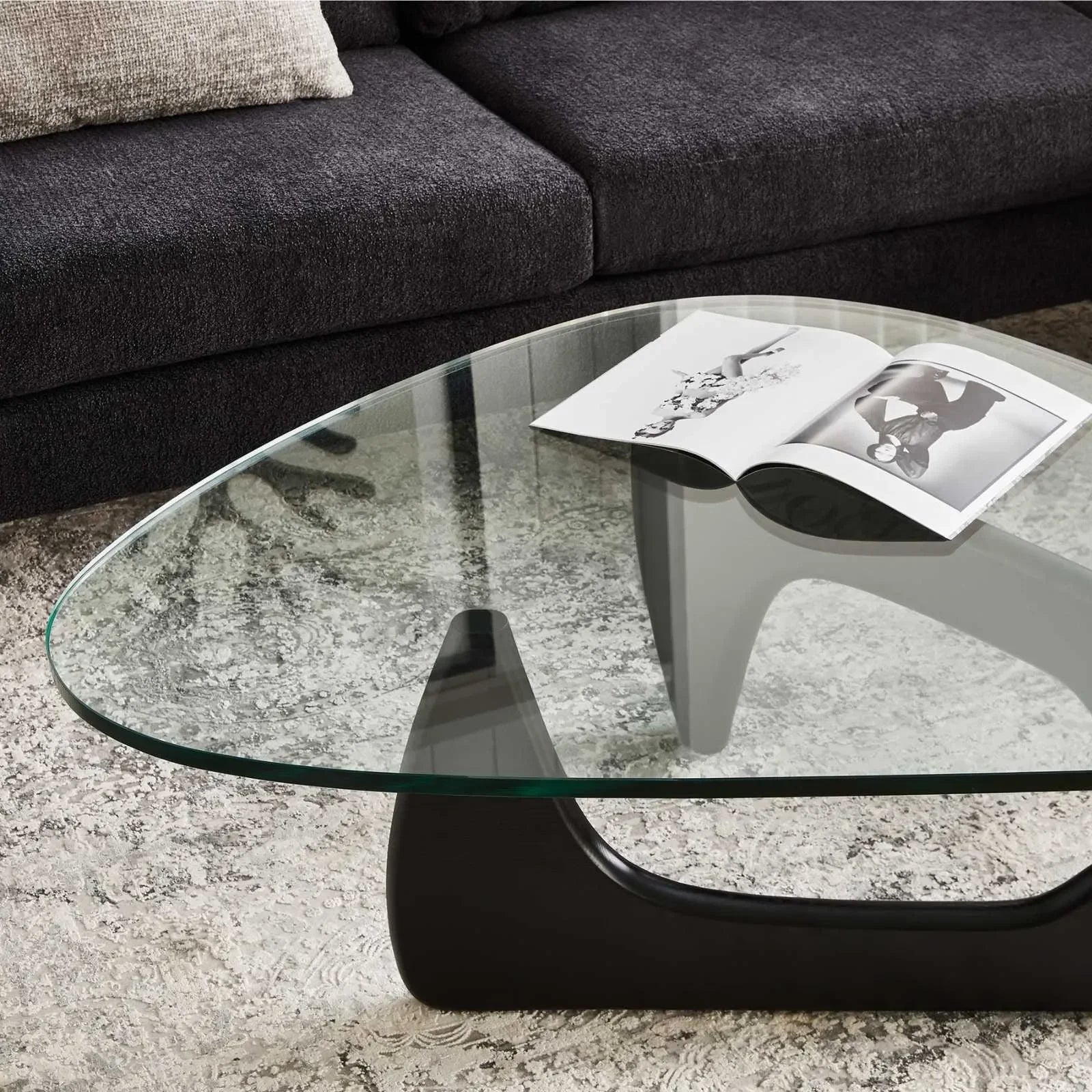 Mid-century Modern Glass Coffee Table with Solid Wood Base – Minimalist Design for Living Rooms