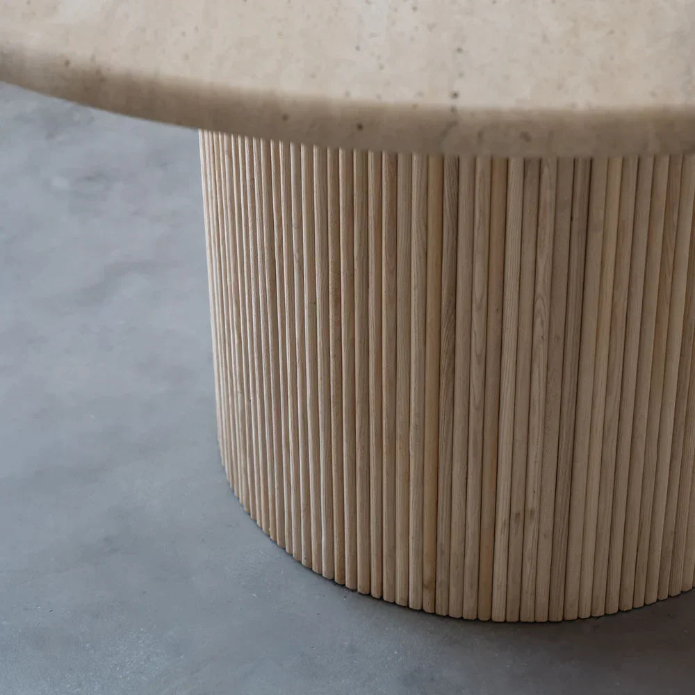 Travertine Round Dining Table – Modern Luxury with Fluted Base for Elegant Interiors