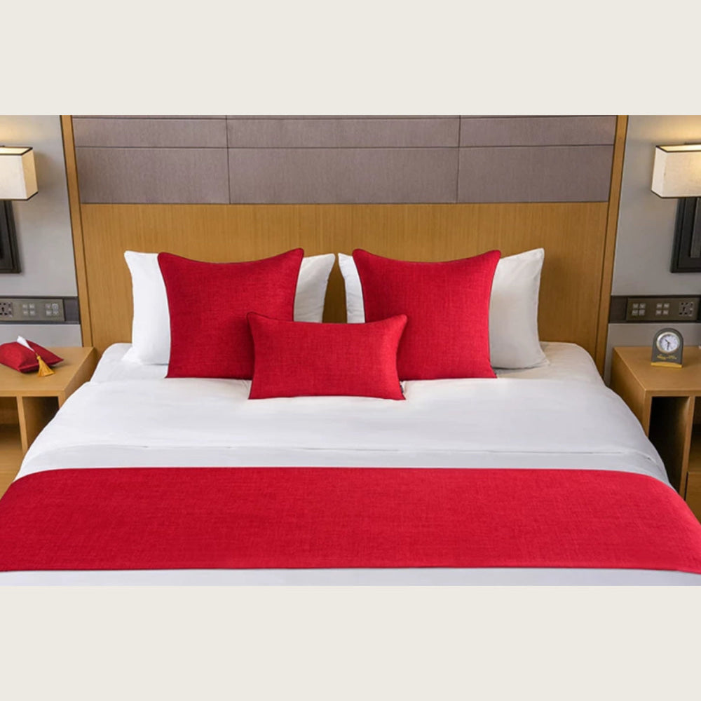 Luxury Hotel-style Bed Runner Set – Navy Blue Linen with Matching Pillow Covers